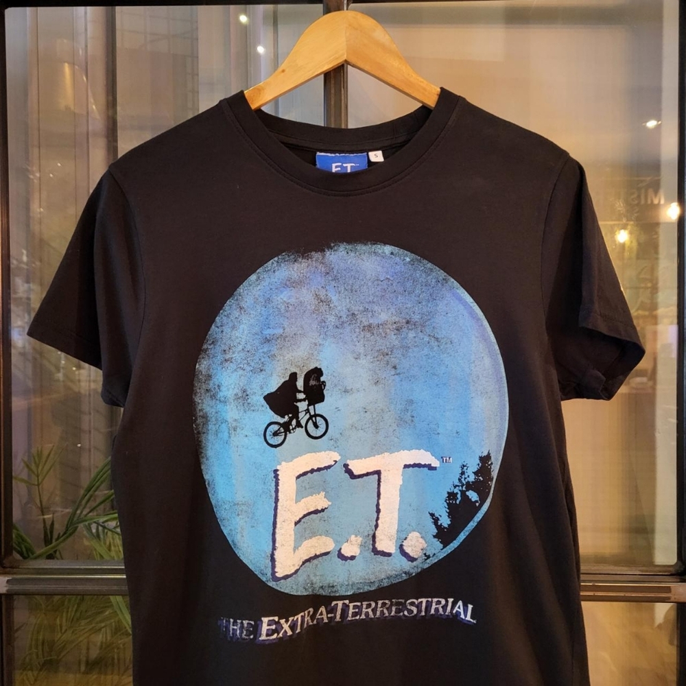 E.T. Black Graphic T-Shirt